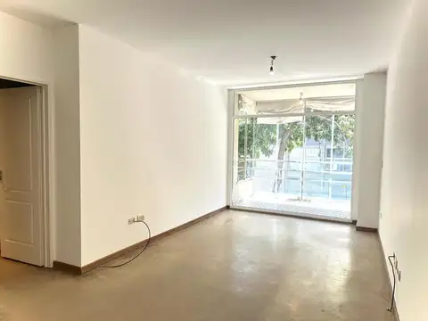 Departamento en Alquiler en Coghlan, $ 1.850.000