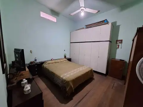 Depto Tipo Casa en Venta en Flores, USD 42.000