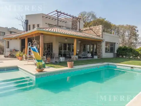 Casa en alquiler temporal en Haras  Santa Maria Barrio El Remanso