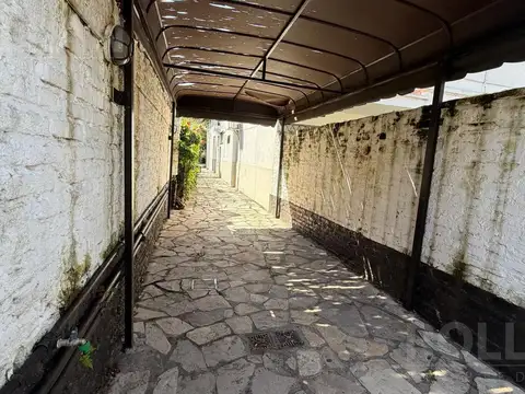 Depto Tipo Casa en Venta en Carapachay, USD 143.000