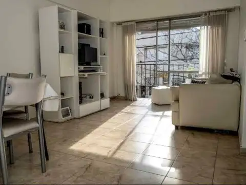 DPTO 2 AMB EN PERMUTA EN SAN JUAN AL FRENTE