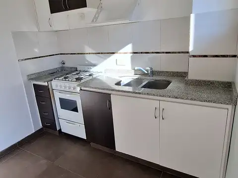 Departamento en Alquiler con 1 cocheras