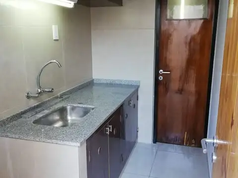 Local en Alquiler en San Francisco Del Monte, $ 300.000