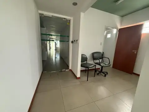 Oficina en Alquiler al Sur