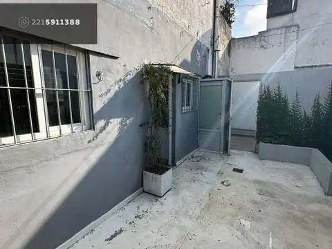 Depto Tipo Casa en Venta en La Plata, USD 82.000