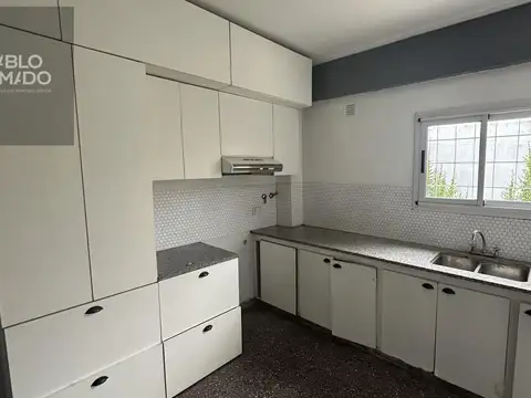 Depto Tipo Casa en Venta con 1 cocheras