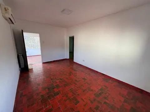 Depto Tipo Casa en Alquiler de 1 dormitorio