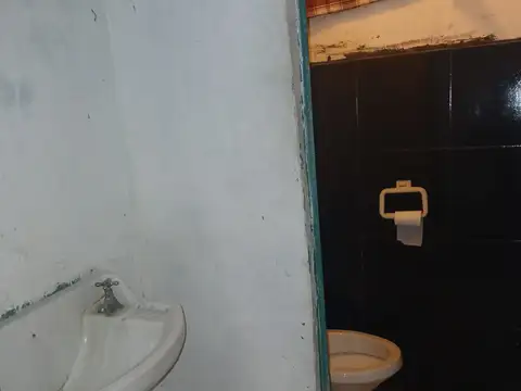 Galpon en Alquiler 4  mts Frente