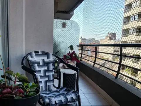 En venta Depto de 2 amb con cochera y Baulera en Parque Chacabuco