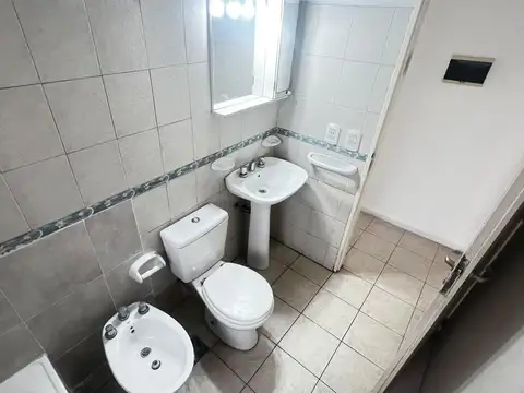 Departamento en Alquiler con 1 cocheras