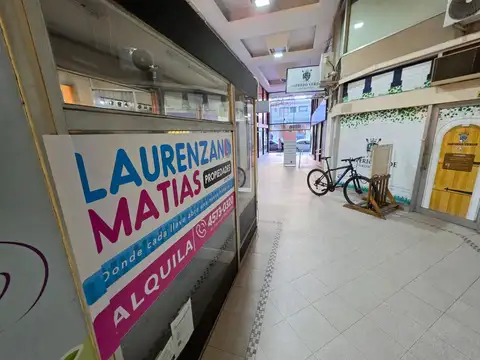 Local en Alquiler en Villa Urquiza, $ 300.000