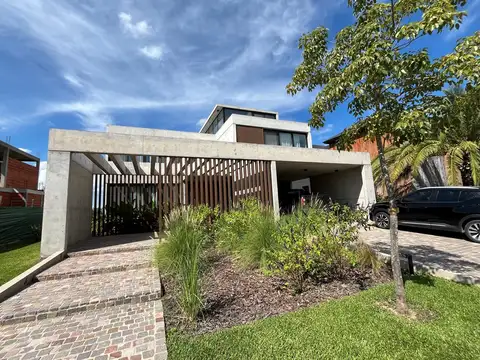 Casa  en Venta en El Yacht, Nordelta, Tigre