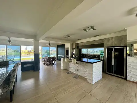 Casa en Alquiler Temporal al Oeste
