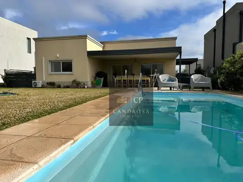 Casa en Venta en Pilar Del Este, USD 180.000