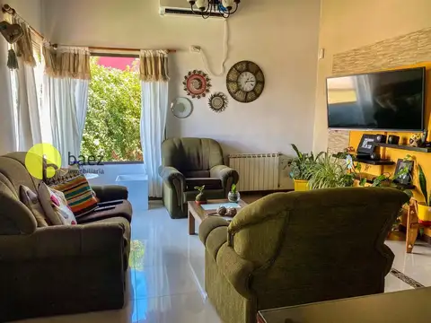 Casa en Venta con 1 cochera