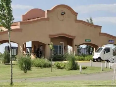 boulevard de todos los santos 100