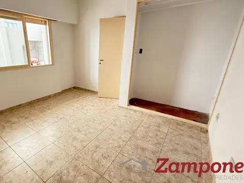 Depto Tipo Casa 4 ambientes con 1 baño