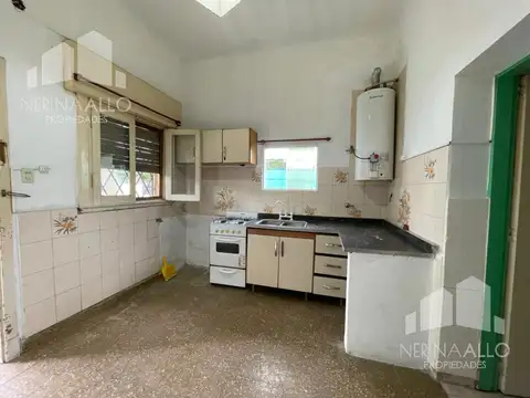 Depto Tipo Casa en Alquiler en Ituzaingo, $ 500.000