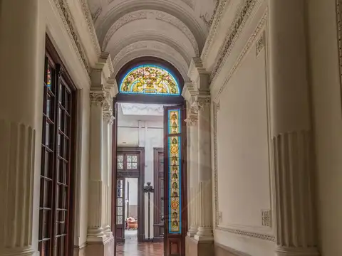 VENTA CASA IDEAL EMPRESA CLINICA C GARAJE. CENTRO