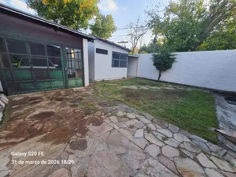 EN VENTA APTO CREDITO, CASA EN GODOY CRUZ.