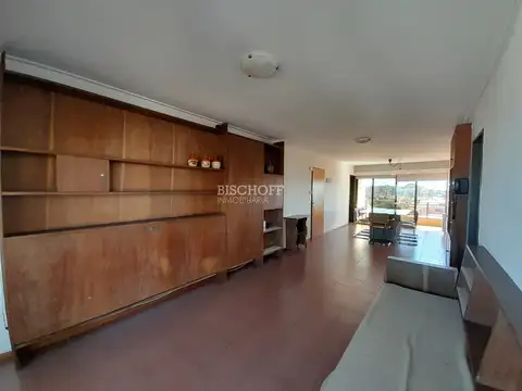 DEPARTAMENTO DE 3 AMBIENTES, CON VISTA AL MAR Y COCHERA