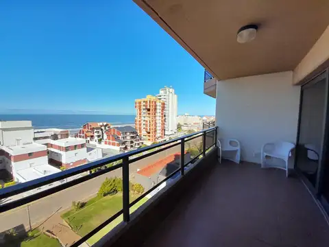 AVENIDA 1 ENTRE PASEOS 105 Y 107