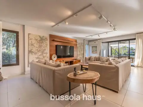 Casa en Alquiler de 6 dormitorios