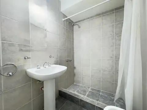 Depto Tipo Casa en Venta en Parque Luro, USD 145.000