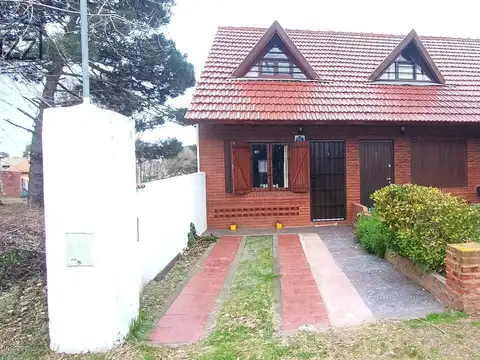 DUPLEX A LA VENTA DE 3 AMBIENTES CON COCHERA EN LA LUCILA DEL MAR