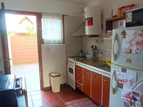Casa 3 ambientes con 1 baño