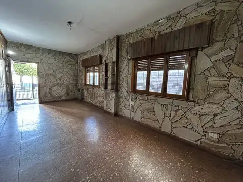 Alem 2038 , Piso 0