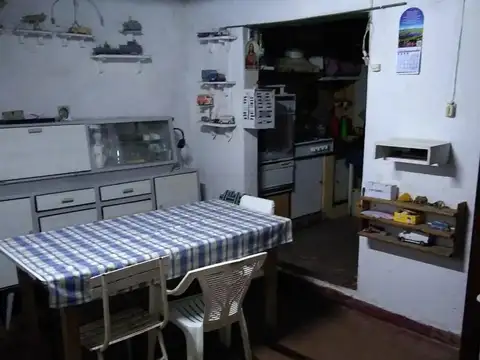 Casa 4 ambientes con 1 baño