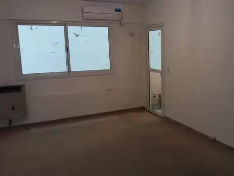 Excelente Mono ambiente  Lavadero independiente. Edificio con parrilla
