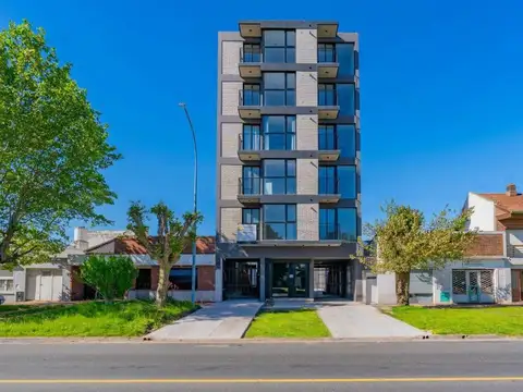 Departamento  dos ambientes a estrenar a la calle c balcón y espacio de cochera, Av. Paso 3500, San