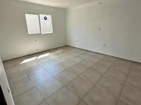 Casa 3 ambientes con 2 baños