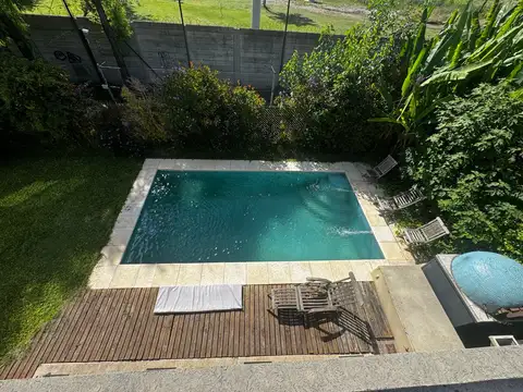 Casa 5 ambientes con 3 baños