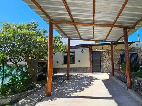 Casa en Venta en La Falda, USD 125.000