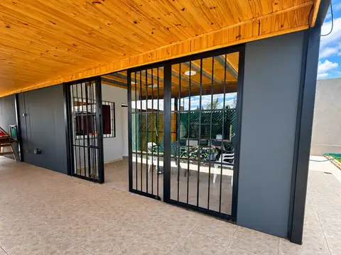 Casa 3 ambientes con 1 baño