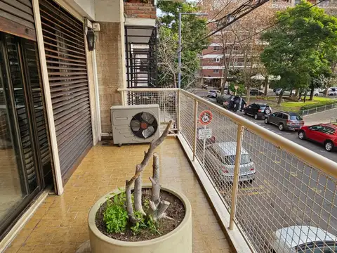 Nazarre 2500, Piso 1