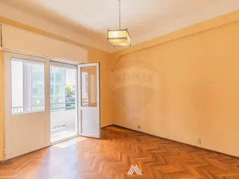 VENTA DE APTO 2 DORMITORIOS Y MEDIO EN EL CENTRO
