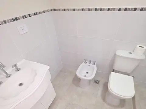 Depto Tipo Casa en Alquiler de 1 dormitorio