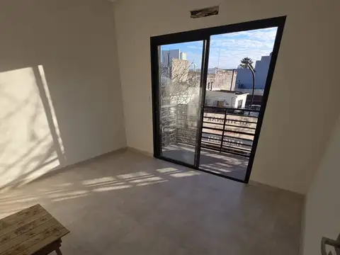 Depto Tipo Casa 2 ambientes con 1 baño