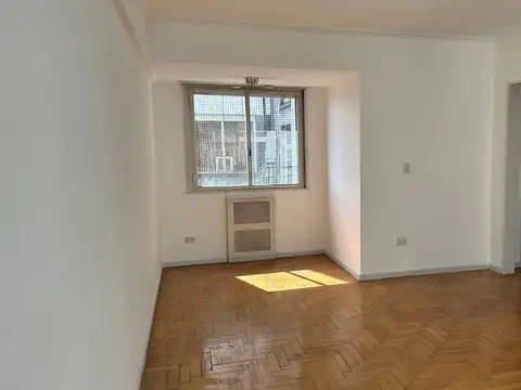 VENTA Semipiso 4 ambientes / ACEPTA PERMUTA Flores