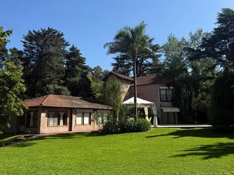 Importante Chalet en venta e P. Leloir - Gdor Udaondo 2300