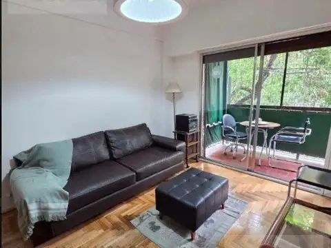 Alquiler temporal - Departamento en Belgrano C - 3 ambientes con balcón y patio