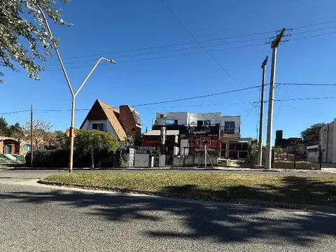 Casa 7 ambientes con 3 baños