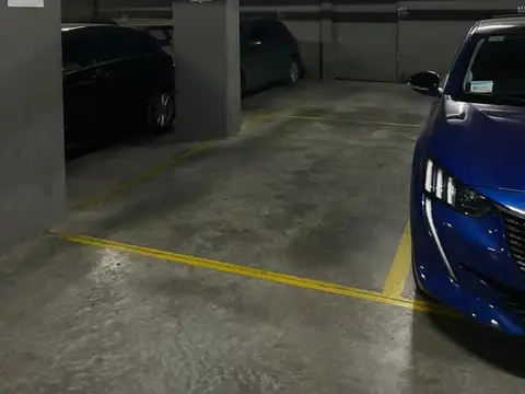 Cochera en Belgrano Edificio Town House Villanueva