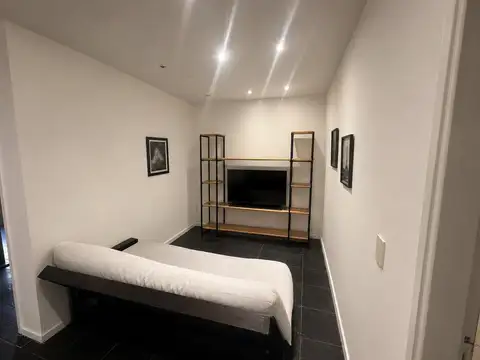 Venta PH 3 Ambientes en Planta Baja con Entrada Independiente, Local, Patio y Parrilla sin Expensas
