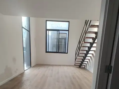Depto Tipo Casa en Alquiler de 1 dormitorio
