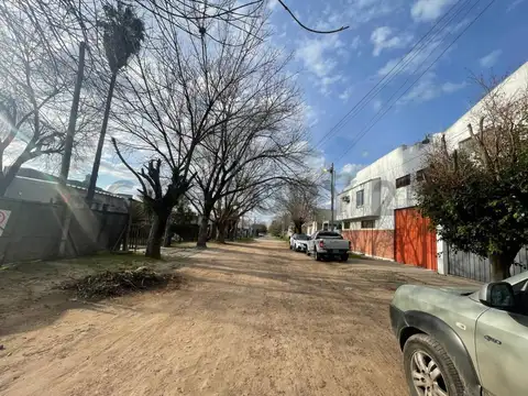 Galpon en Venta 40  mts Fondo